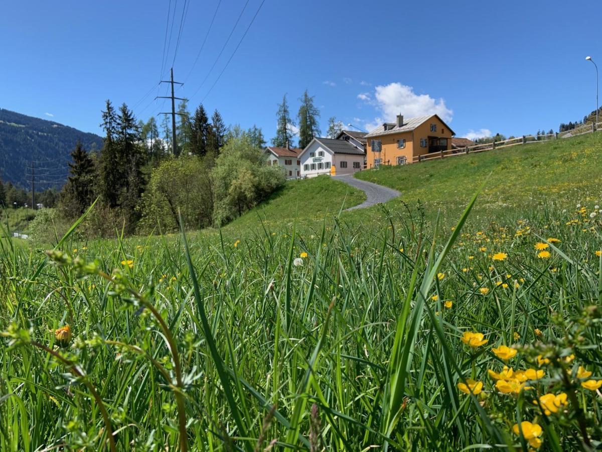 Waldheim Pension Laax Wohnung Exteriér fotografie